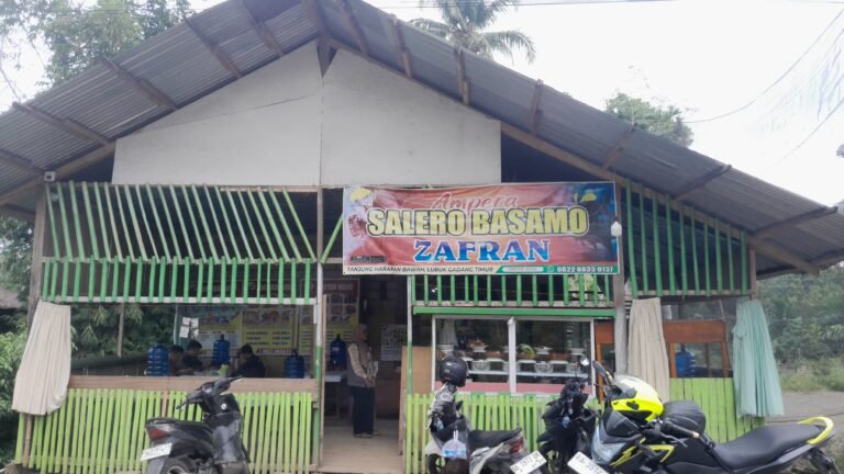 Ampera Salero Basamo Zafran